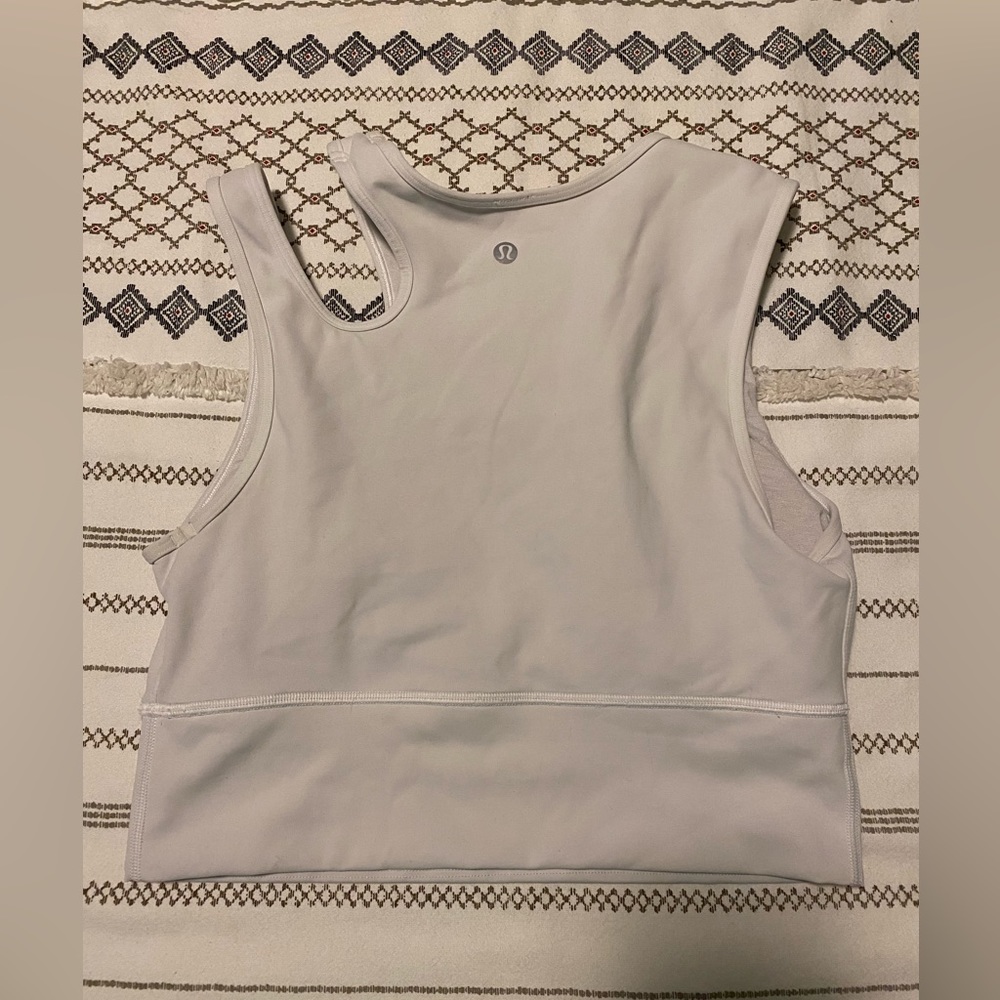 Lululemon Built In LongLine Top - Picture 2 of 3